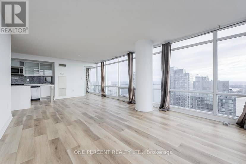 5007 - 25 Telegram Mews — photo 21 of 36