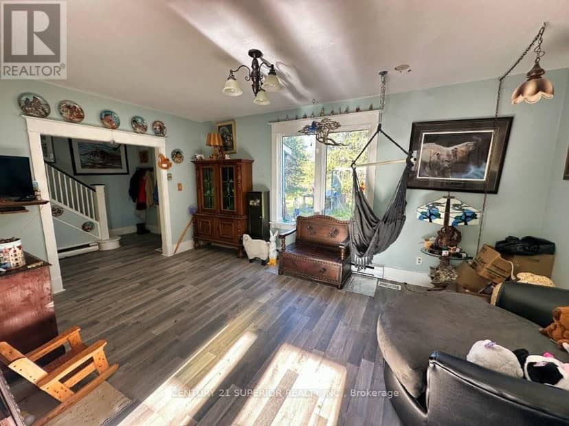 353 Spring Creek Drive — photo 12 of 40