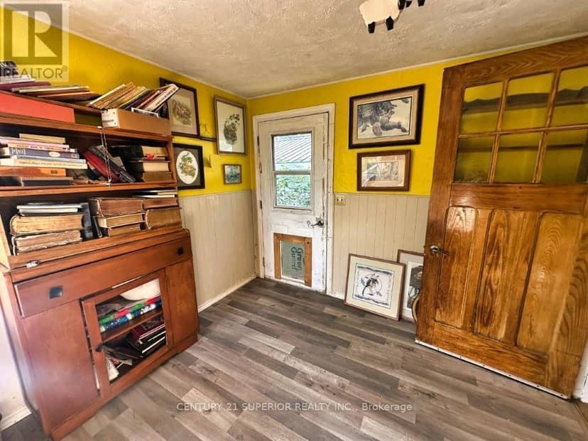 353 Spring Creek Drive — photo 24 of 40