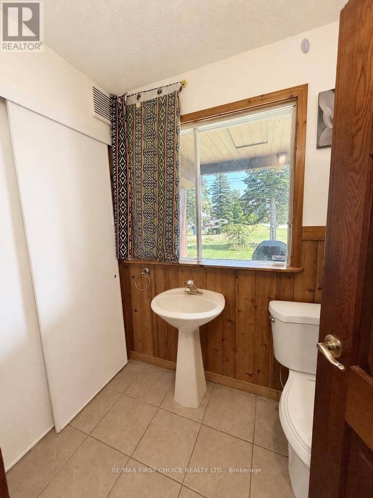 109-111 Hillcrest Road — photo 9 of 26