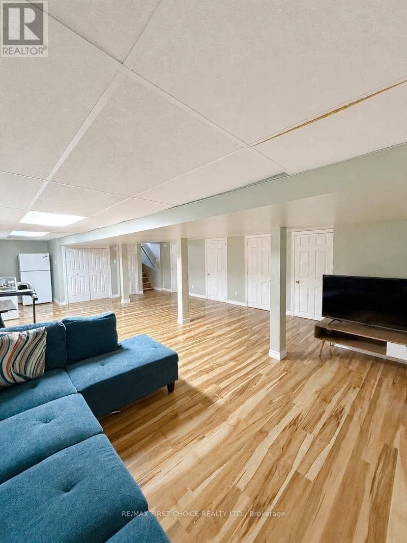109-111 Hillcrest Road — photo 15 of 26