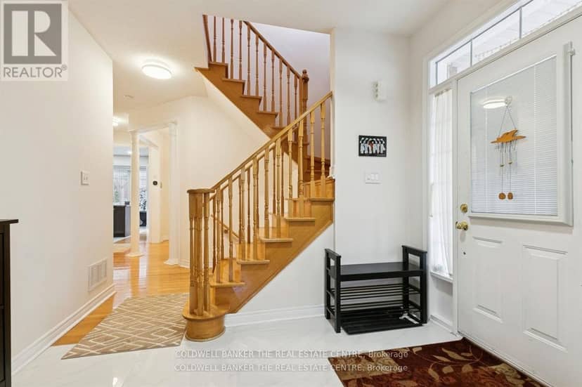 768 Millard Street E — photo 6 of 38