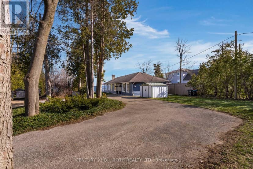 49 Lakeshore Road E — photo 3 of 34