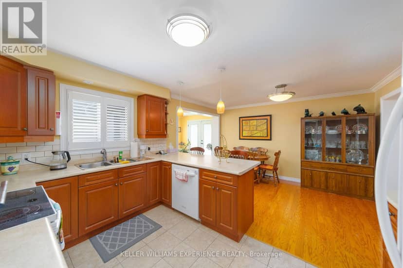 6 Virginia Avenue — photo 2 of 24