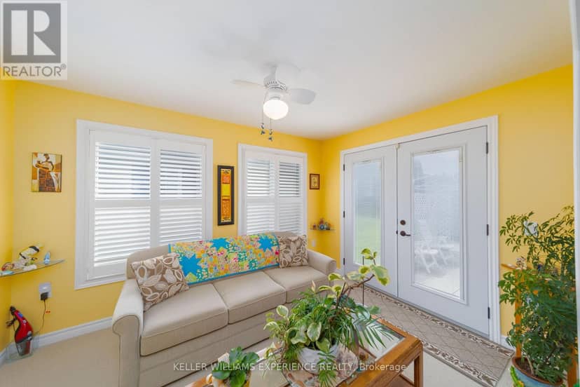 6 Virginia Avenue — photo 7 of 24