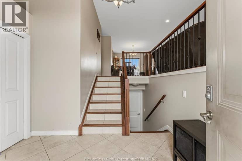 341 Piroli Crescent — photo 4 of 29