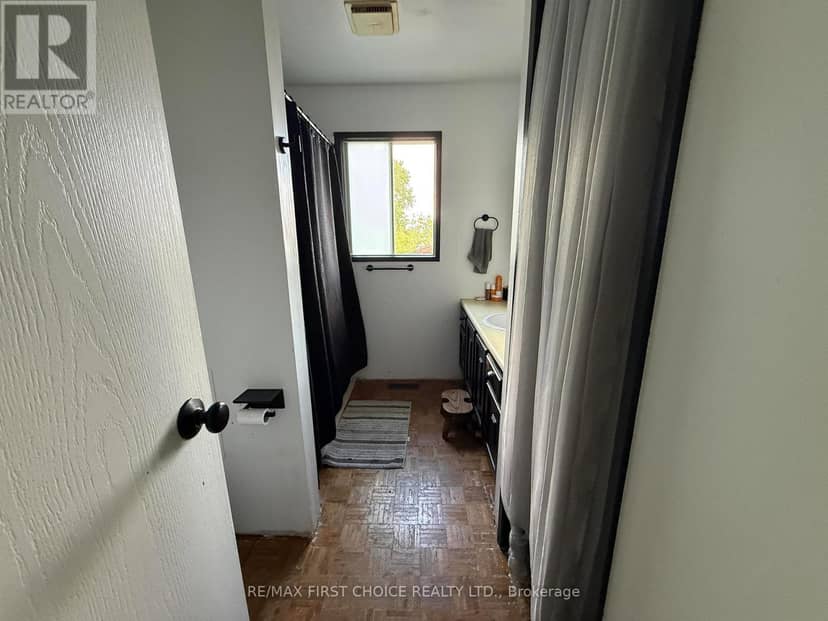 24 Elvis Avenue — photo 6 of 14