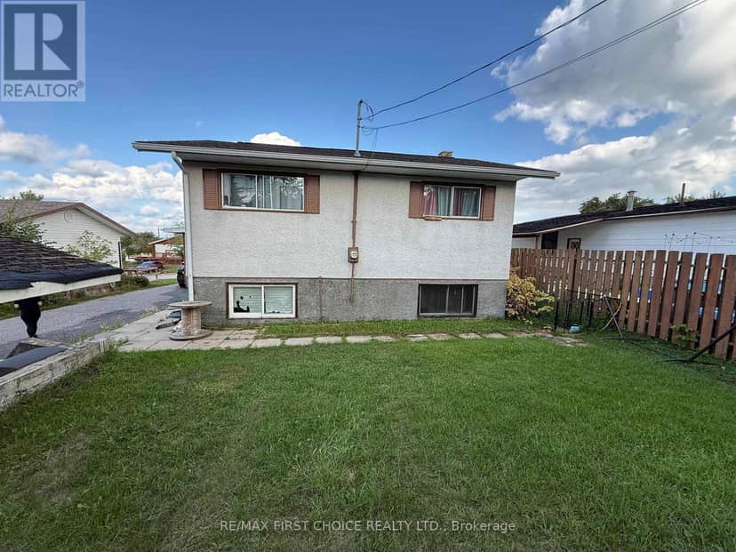 24 Elvis Avenue — photo 2 of 14