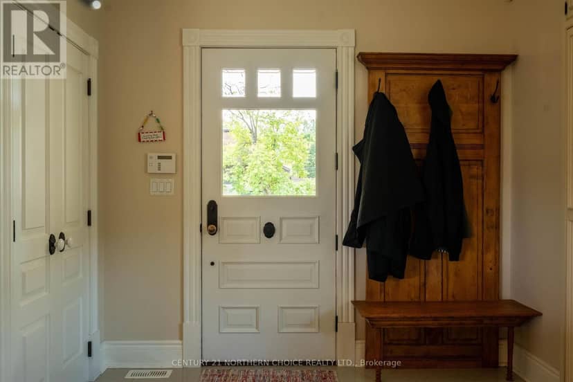 108 Ottawa Street, Kenora, photo 4