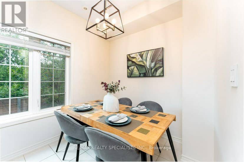 3 - 1115 Haig Boulevard — photo 11 of 40