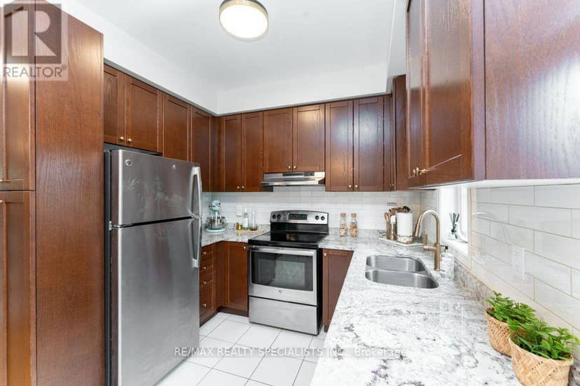 3 - 1115 Haig Boulevard — photo 14 of 40