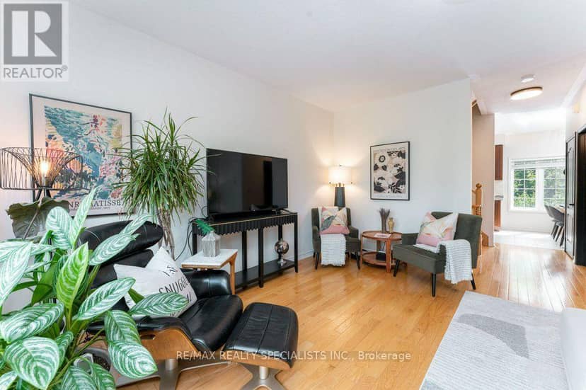 3 - 1115 Haig Boulevard — photo 19 of 40