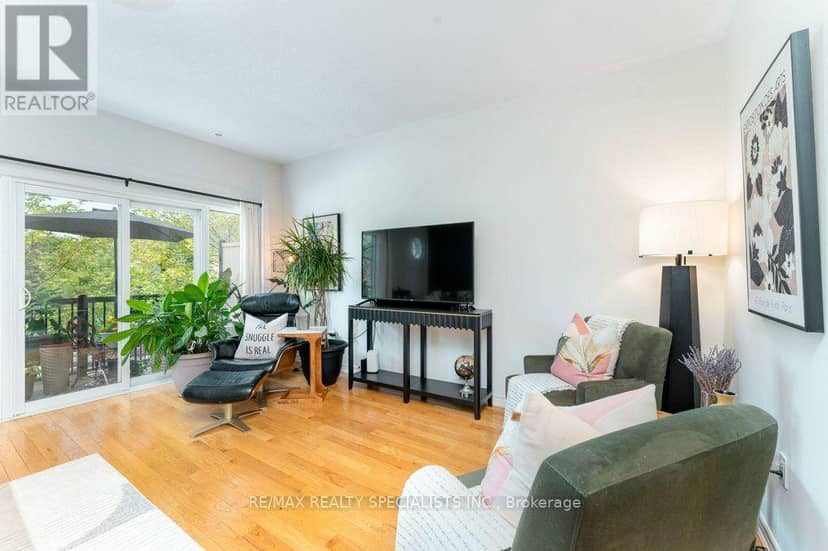 3 - 1115 Haig Boulevard — photo 21 of 40