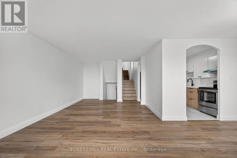 1211 - 11 Wincott Drive — photo 4 of 34