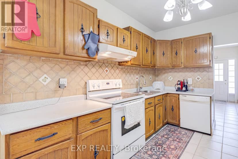 444 Maybank Avenue — photo 7 of 31
