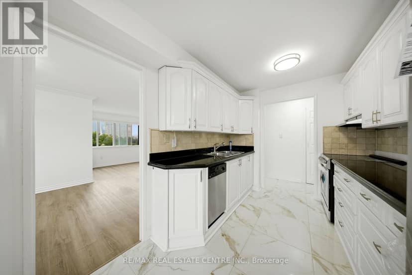 511 - 1300 Mississauga Valley Boulevard — photo 10 of 25