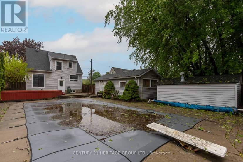2232 Queensway Drive — photo 21 of 21