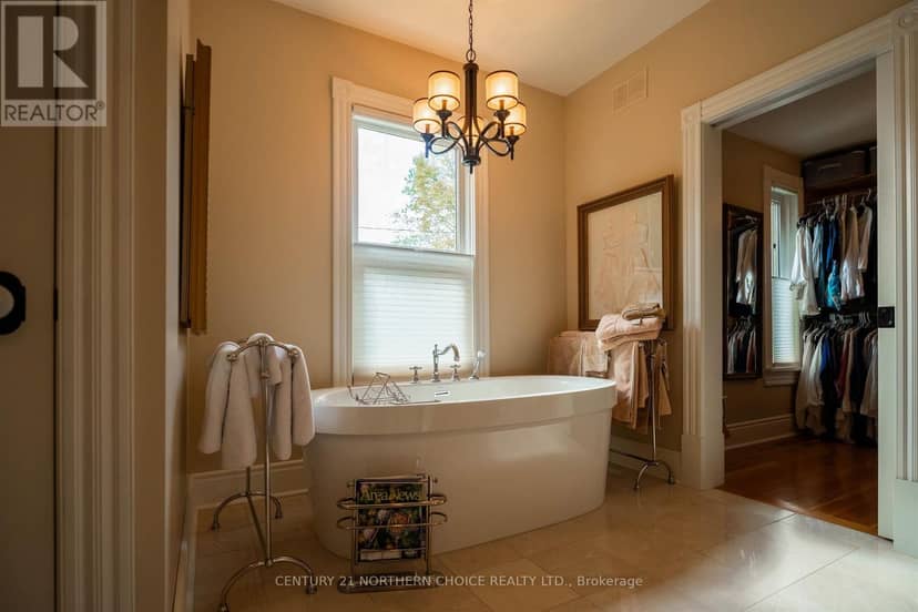 108 Ottawa Street — photo 16 of 37