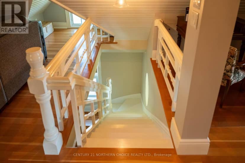 108 Ottawa Street — photo 22 of 37