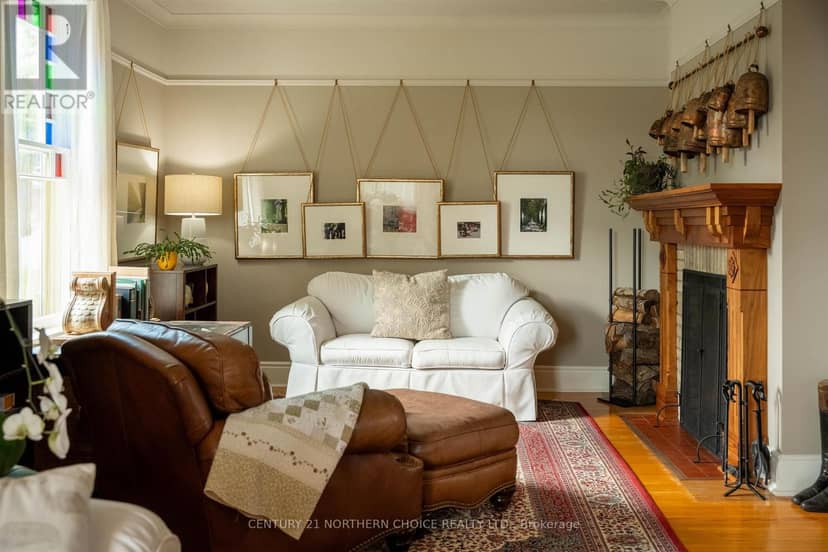 108 Ottawa Street — photo 9 of 37