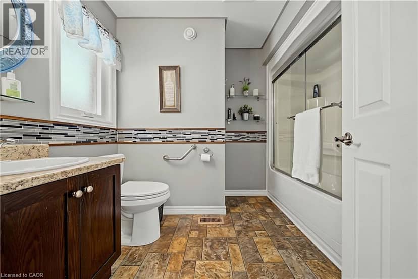 3913 PRIMROSE Lane — photo 19 of 40