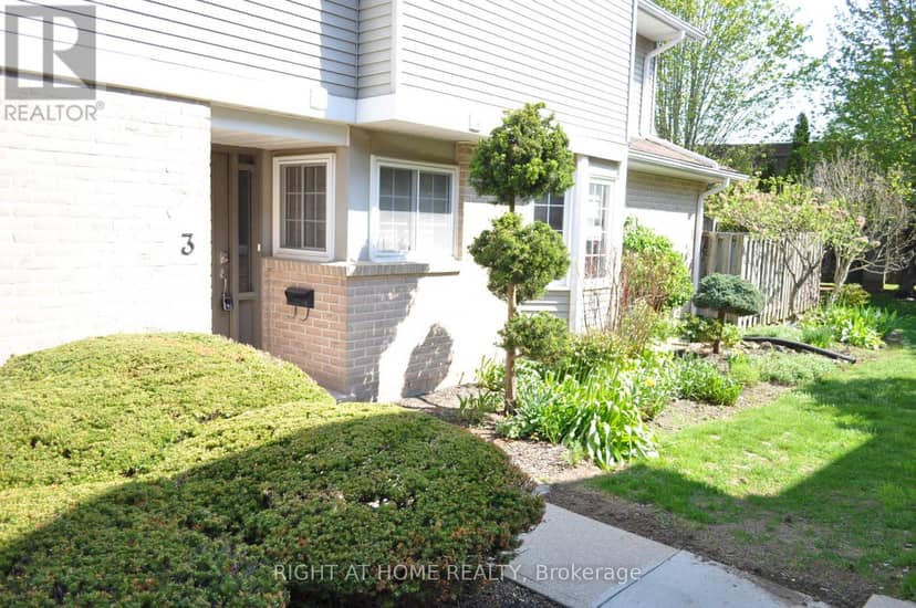 3 - 104 Woodlawn Road E, Guelph, photo 2