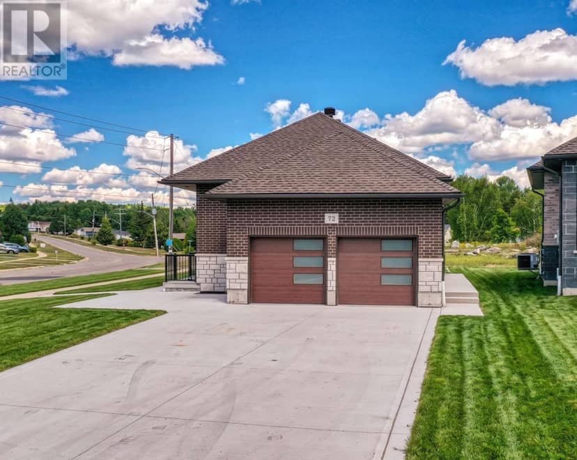 72 McLaren CRES, Elliot Lake