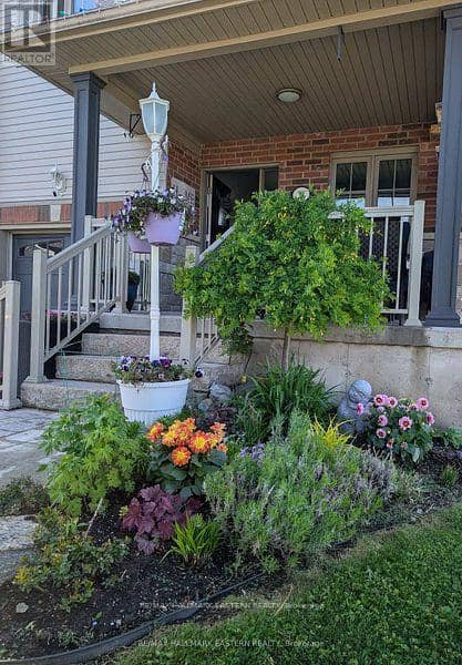 31 Paul Rexe Boulevard E — photo 3 of 35
