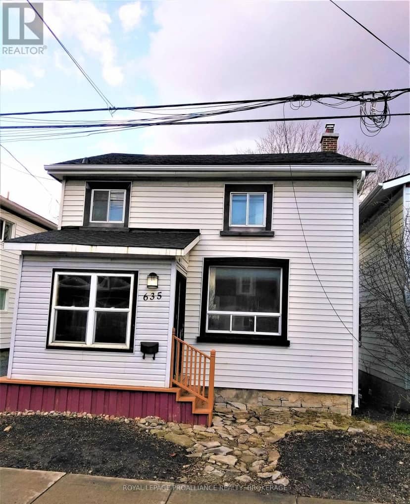 635 Victoria Street — photo 1 of 13