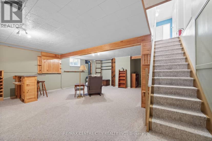 33 Ilderbrook Circle — photo 21 of 38