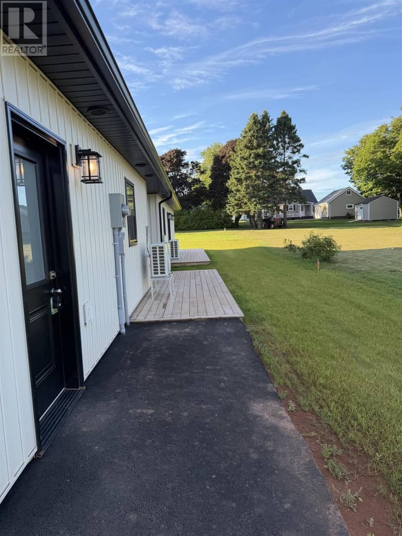 131 HALLIE Drive — photo 12 of 13