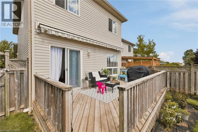 116 HENHOEFFER Crescent — photo 24 of 33