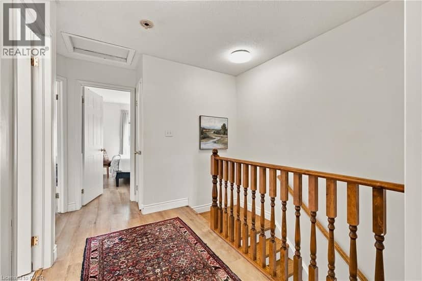 116 HENHOEFFER Crescent — photo 16 of 33