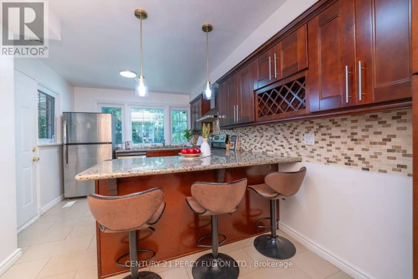 6 Donna Court — photo 13 of 40