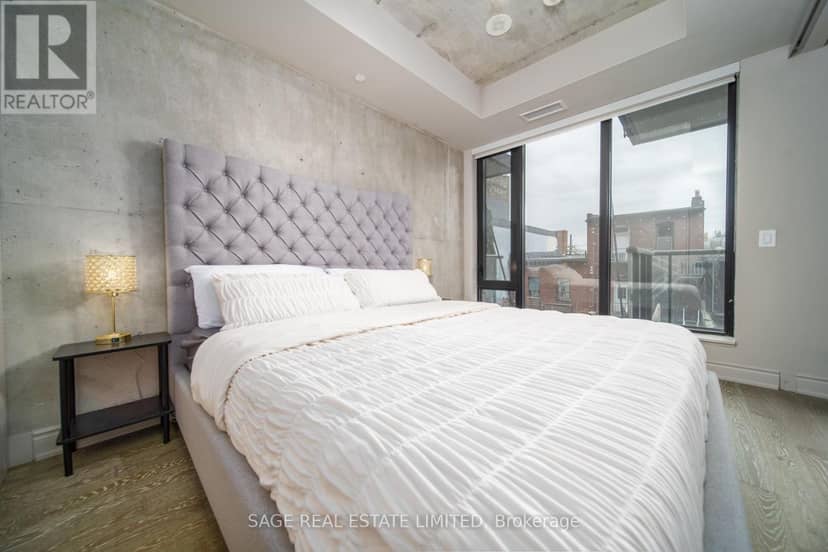 320 - 608 Richmond Street W — photo 15 of 20