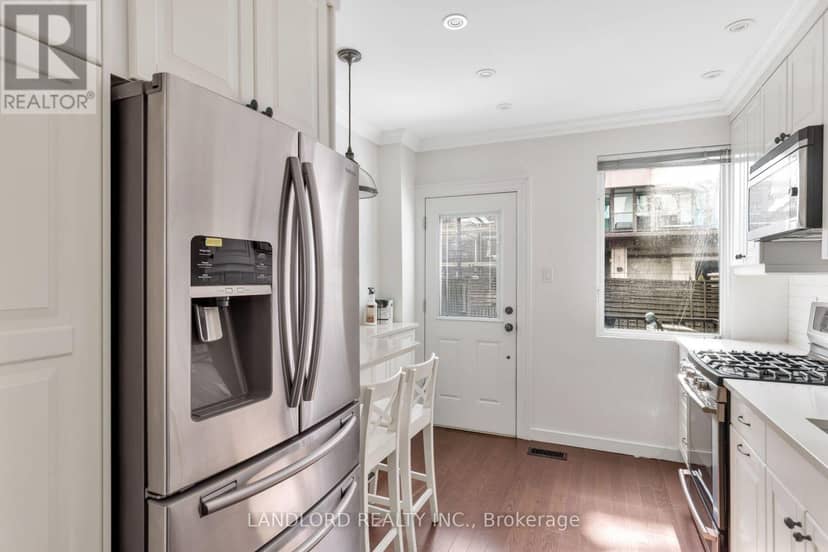 107A Scollard Street — photo 13 of 40