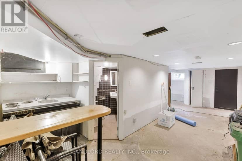 107A Scollard Street — photo 38 of 40