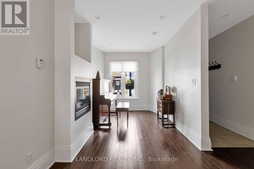 107A Scollard Street — photo 4 of 40