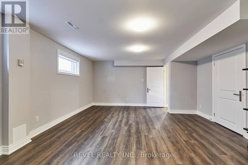 475 Poplar Avenue — photo 32 of 40