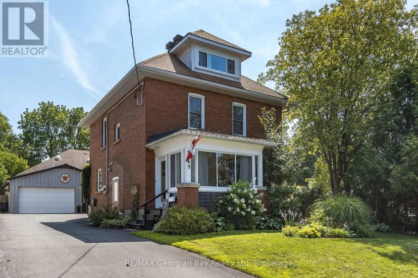 449 Elizabeth Street — photo 1 of 39