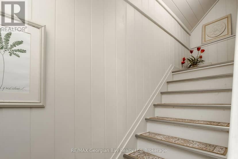 449 Elizabeth Street — photo 22 of 39