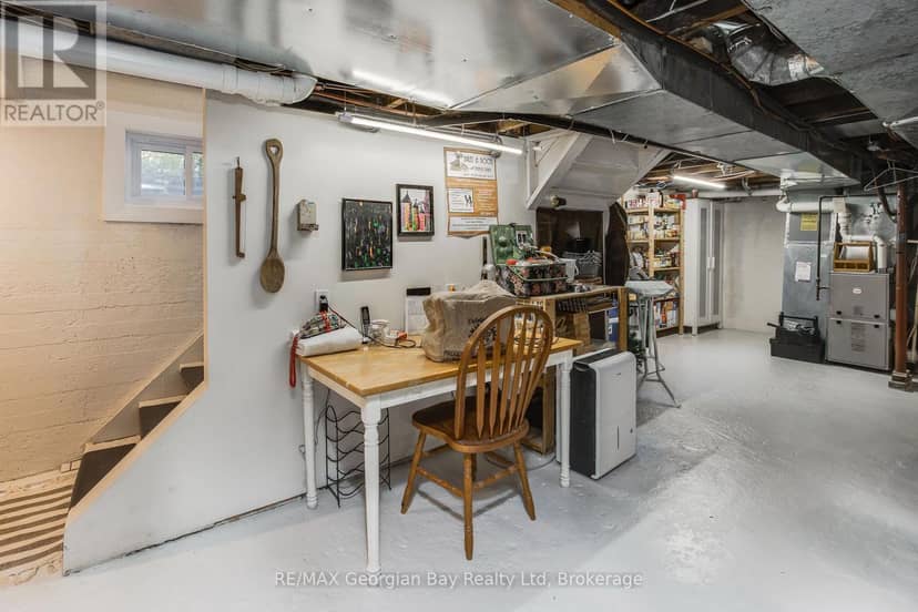 449 Elizabeth Street — photo 25 of 39