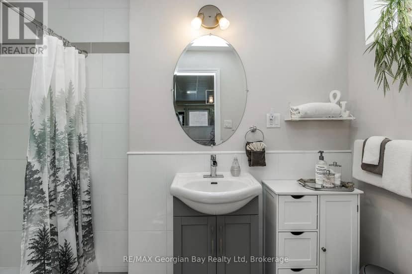 449 Elizabeth Street — photo 30 of 39