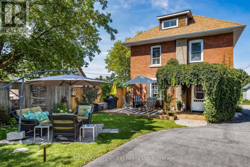449 Elizabeth Street — photo 4 of 39