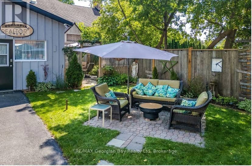 449 Elizabeth Street — photo 7 of 39