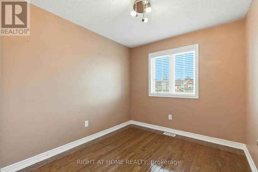 215 Canada Drive — photo 22 of 40