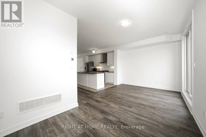 6 Blue Forest Crescent — photo 21 of 38