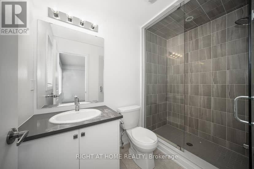 6 Blue Forest Crescent — photo 27 of 38