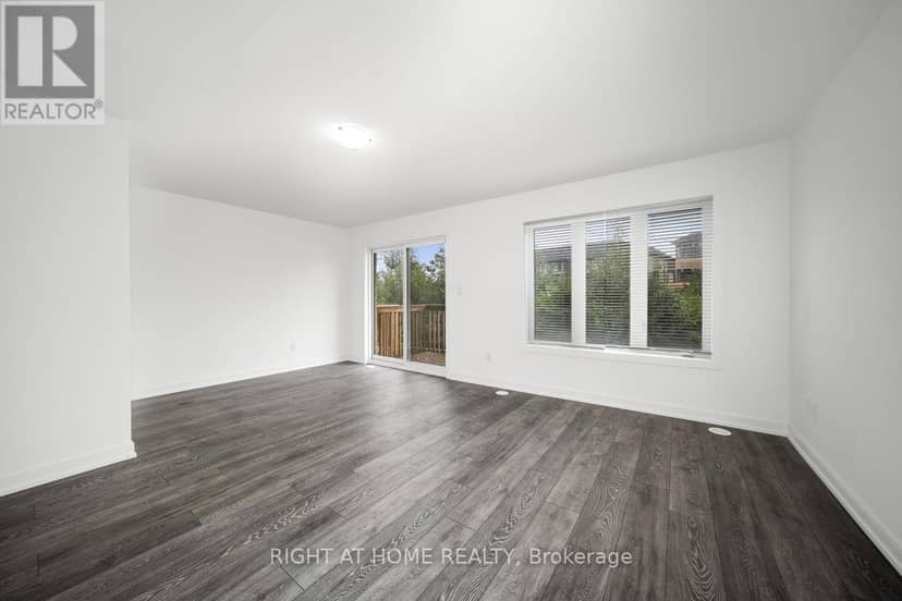 6 Blue Forest Crescent — photo 4 of 38