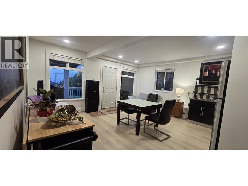 851 CALVERHALL ST STREET, North Vancouver, photo 4